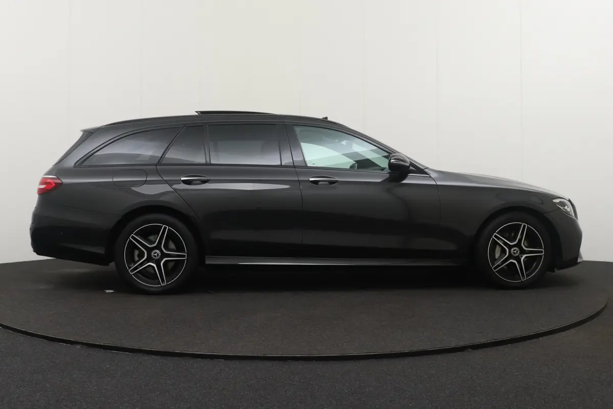 300 e Business Solution AMG Pano-dak Burmester 360* Camera