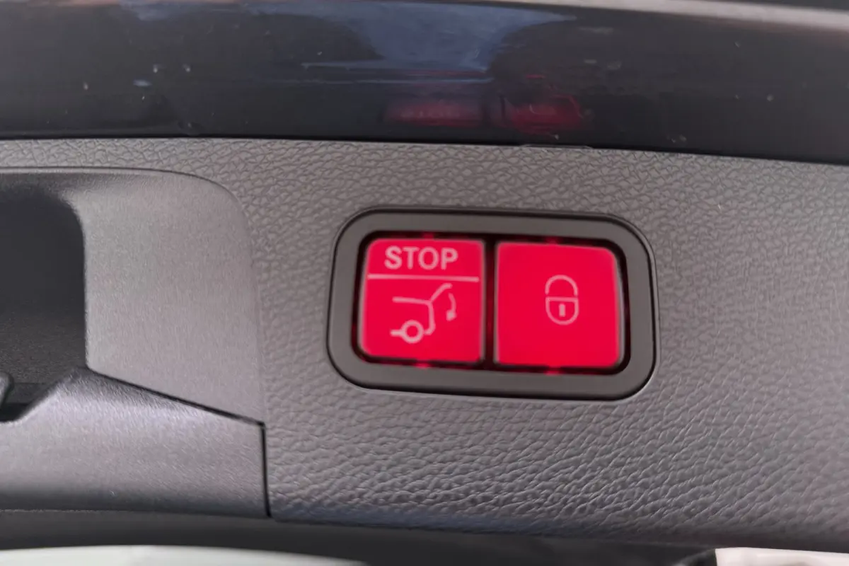 300 e Business Solution AMG Pano-dak Burmester 360* Camera