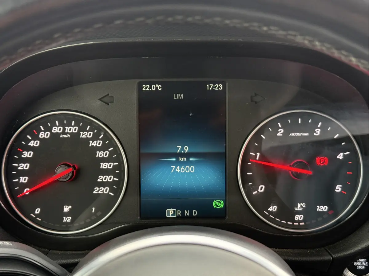 112 1.5 CDI Automaat Led Climate Control Cruise Control Trekhaak Imperiaal Carplay Camera Navigatie Parkeersensoren