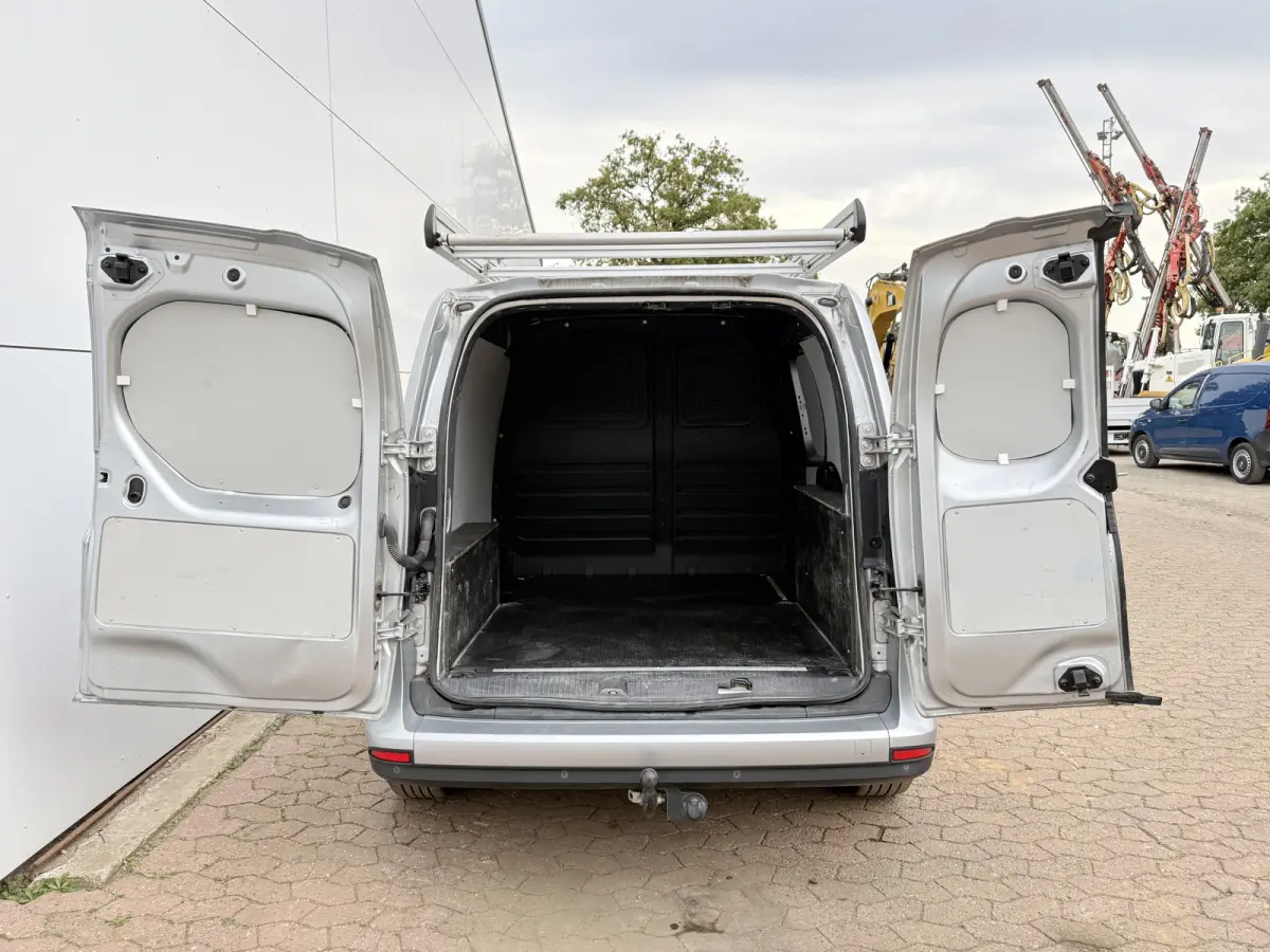 112 1.5 CDI Automaat Led Climate Control Cruise Control Trekhaak Imperiaal Carplay Camera Navigatie Parkeersensoren