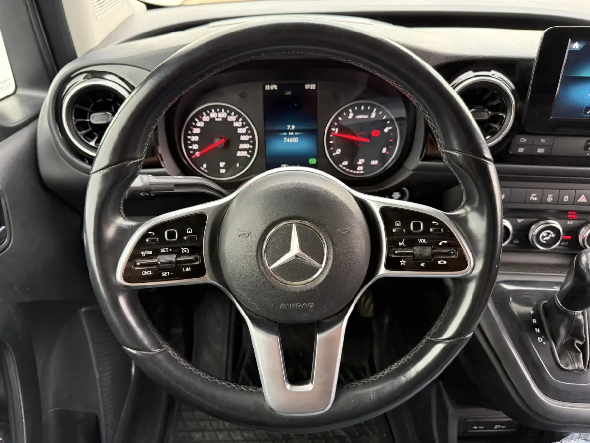112 1.5 CDI Automaat Led Climate Control Cruise Control Trekhaak Imperiaal Carplay Camera Navigatie Parkeersensoren
