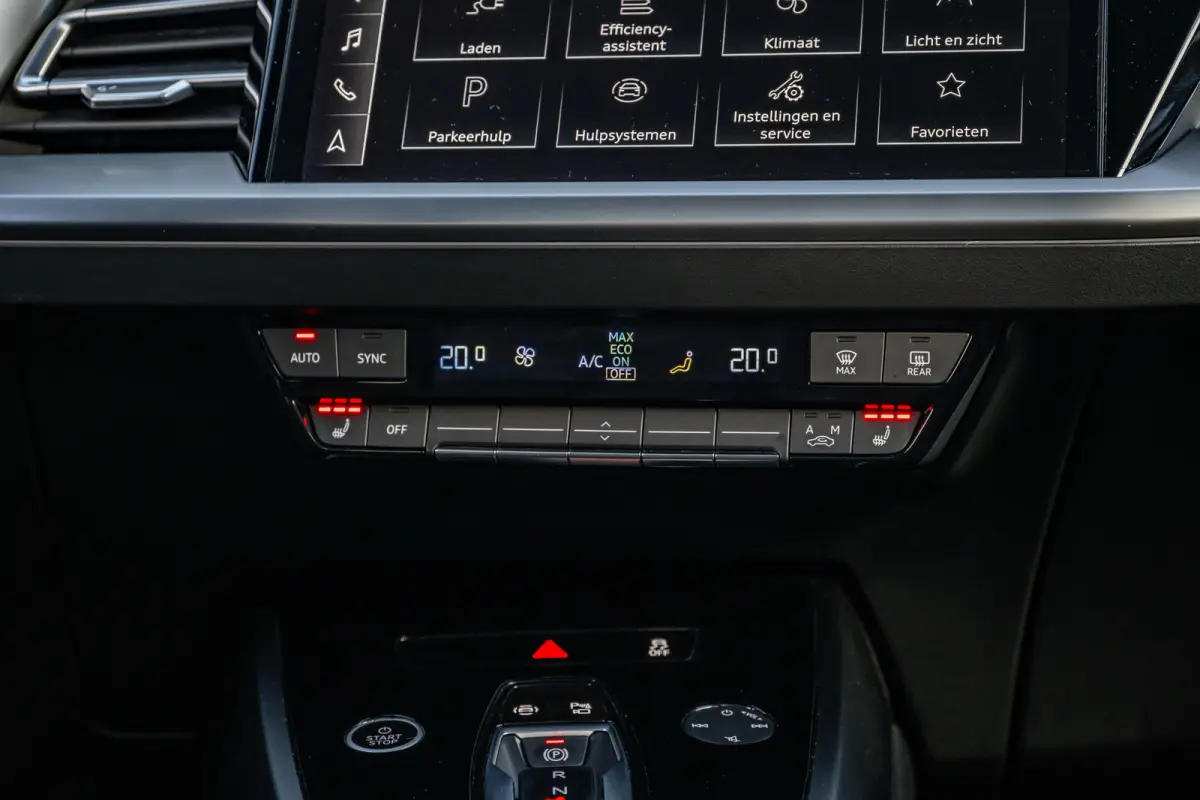45 quattro Advanced edition 82 kWh 286 | Panorama Dak | Ledere Bekleding | Elek. Stoelen incl. geheugen | Stoel+stuurwielverwarming