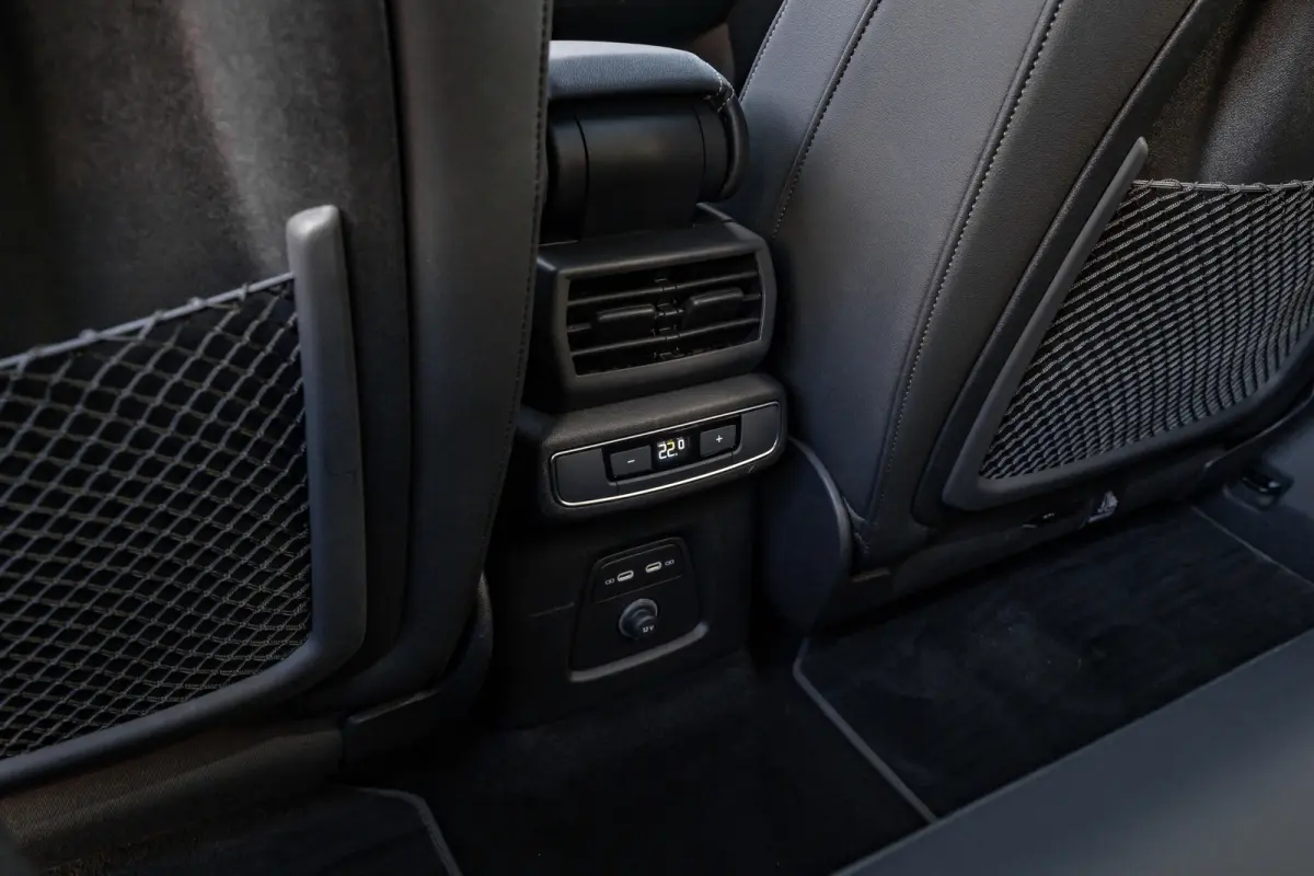45 quattro Advanced edition 82 kWh 286 | Panorama Dak | Ledere Bekleding | Elek. Stoelen incl. geheugen | Stoel+stuurwielverwarming