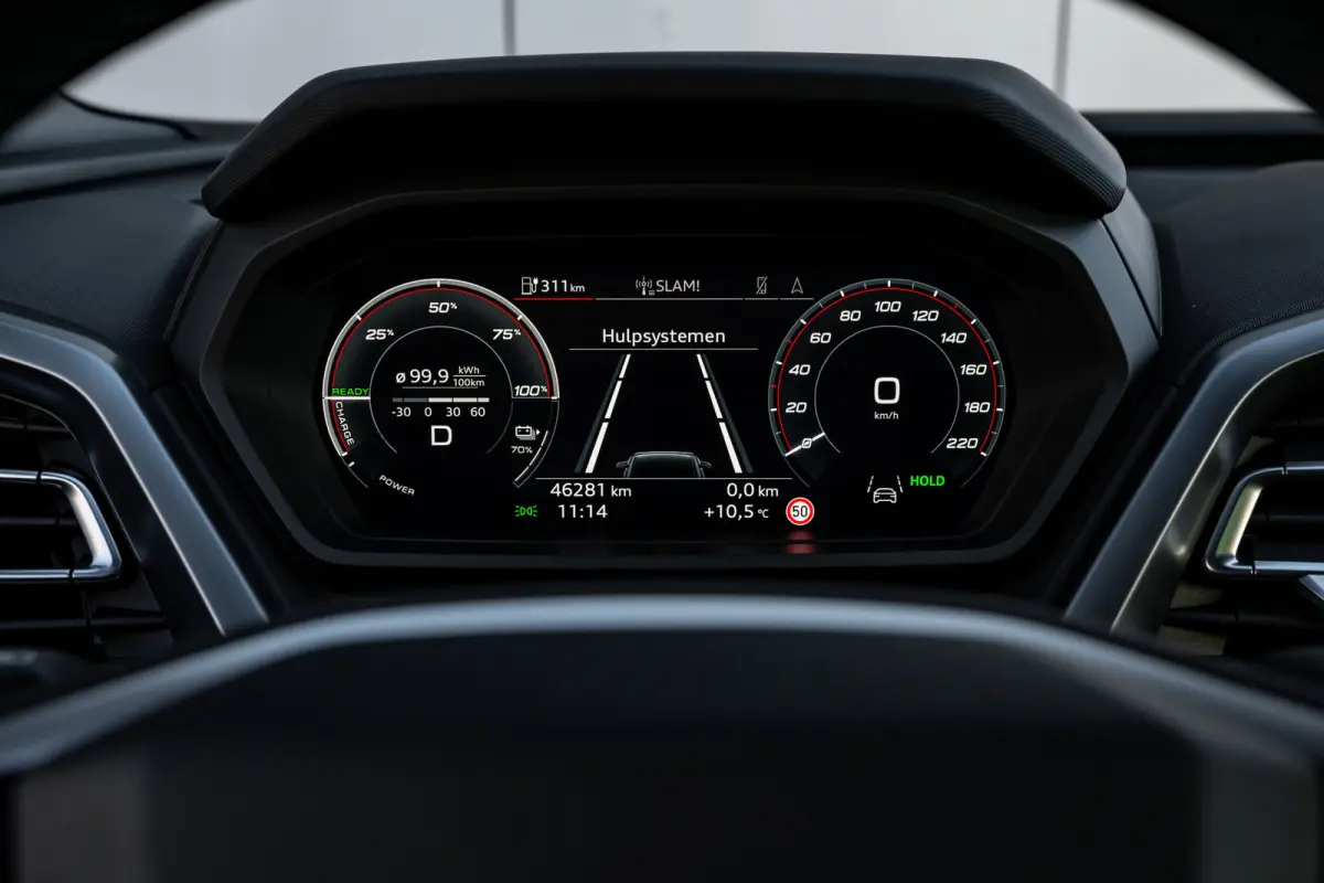 45 quattro Advanced edition 82 kWh 286 | Panorama Dak | Ledere Bekleding | Elek. Stoelen incl. geheugen | Stoel+stuurwielverwarming