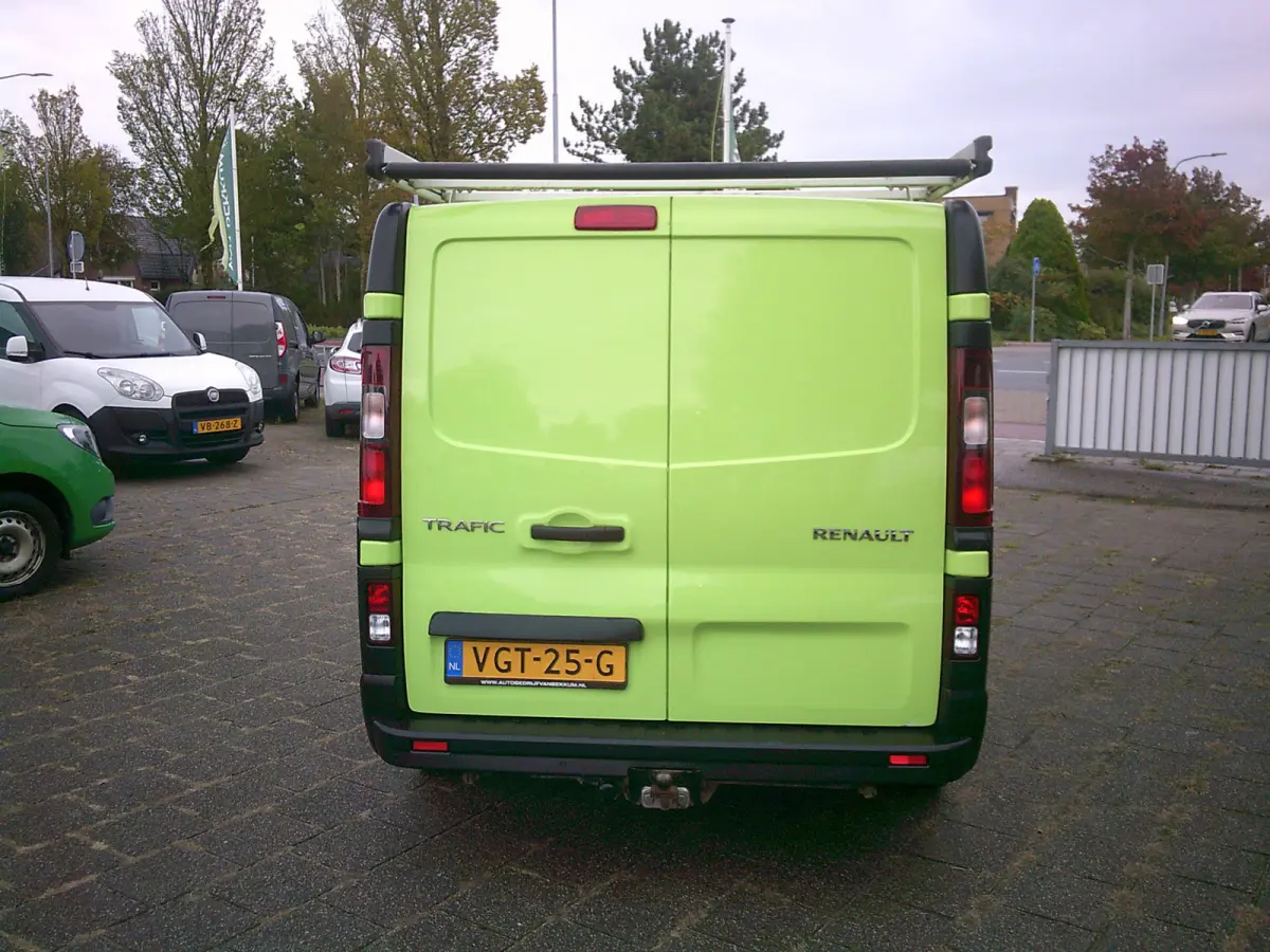1.6 dCi 95 T29 L2H1 Comfort VOORZIEN VAN AIRCO+CRUISE+TREKHAAK !!!