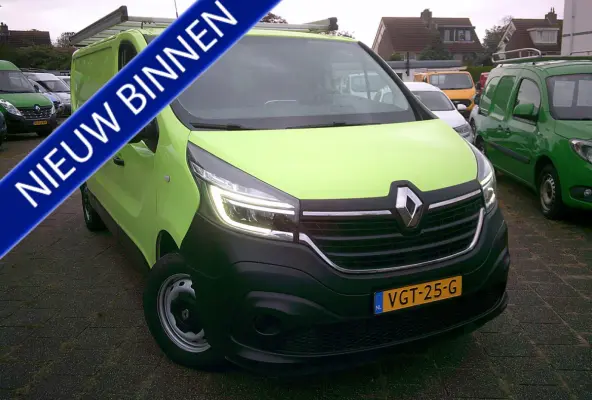 1.6 dCi 95 T29 L2H1 Comfort VOORZIEN VAN AIRCO+CRUISE+TREKHAAK !!!
