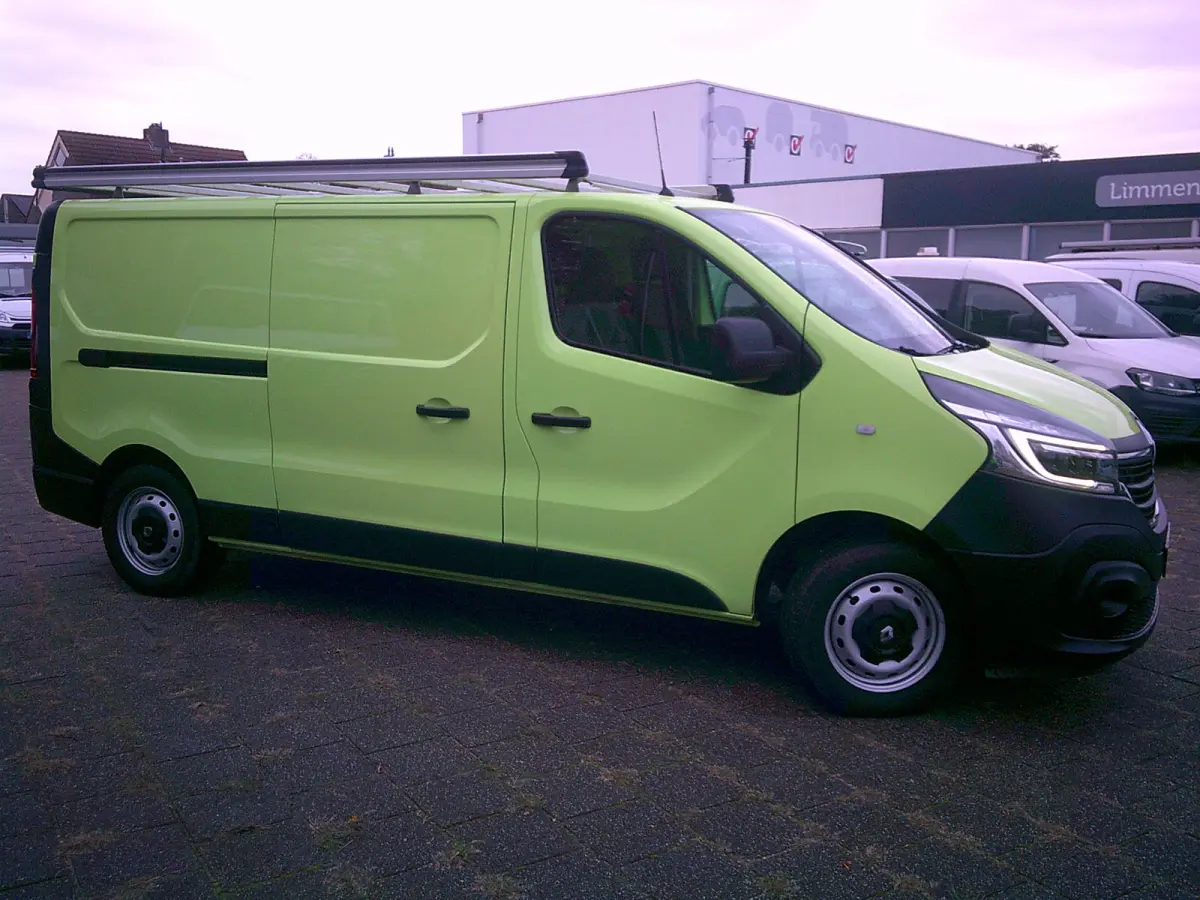 1.6 dCi 95 T29 L2H1 Comfort VOORZIEN VAN AIRCO+CRUISE+TREKHAAK !!!