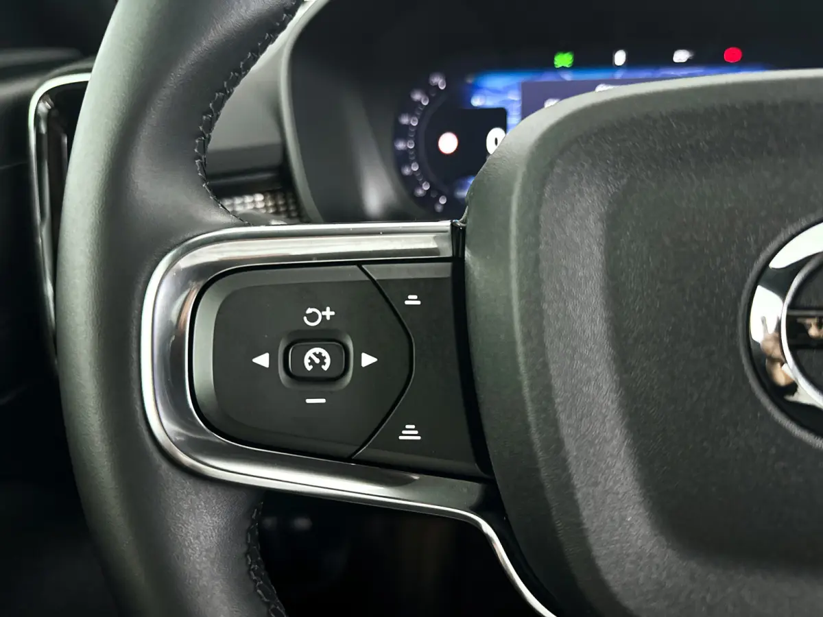 Twin Motor Performance Ultra 82 kWh | SOH 100% | Panoramadak | 360° camera | Harman Kardon | Stoel- en stuurverwarming | Trekhaak
