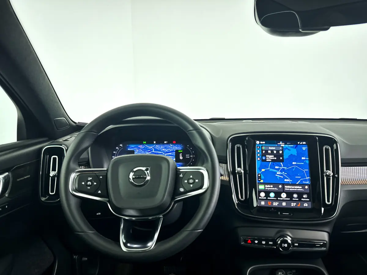 Twin Motor Performance Ultra 82 kWh | SOH 100% | Panoramadak | 360° camera | Harman Kardon | Stoel- en stuurverwarming | Trekhaak