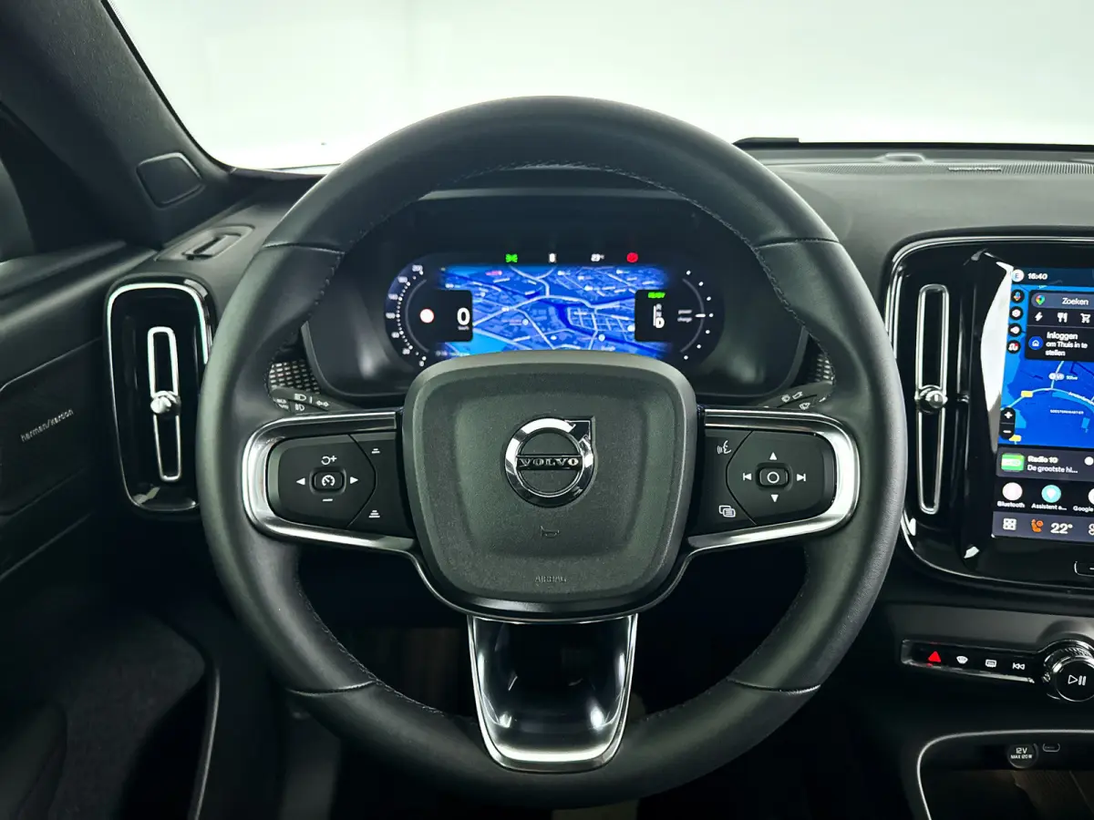Twin Motor Performance Ultra 82 kWh | SOH 100% | Panoramadak | 360° camera | Harman Kardon | Stoel- en stuurverwarming | Trekhaak
