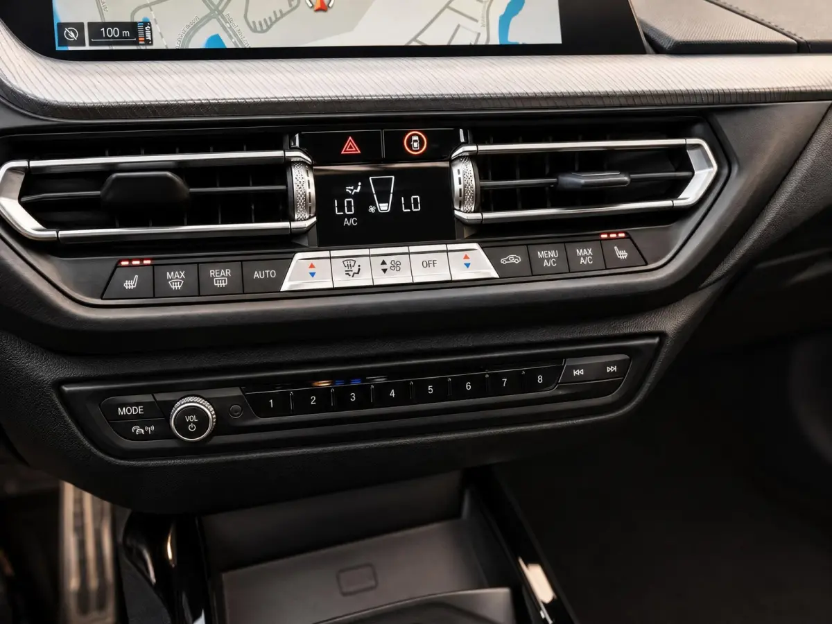 120i High Executive | M-Sport Shadow | Pano | Leder | Ambiance