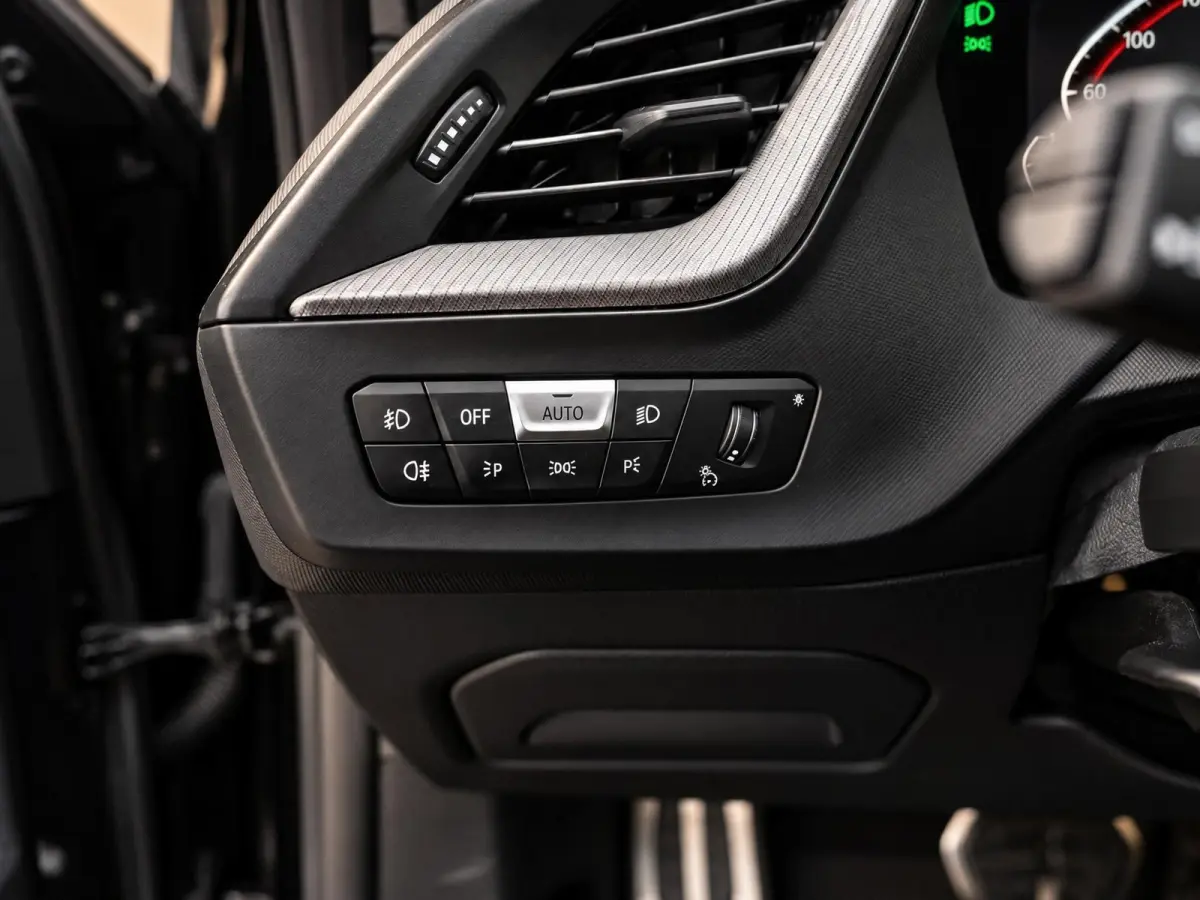 120i High Executive | M-Sport Shadow | Pano | Leder | Ambiance