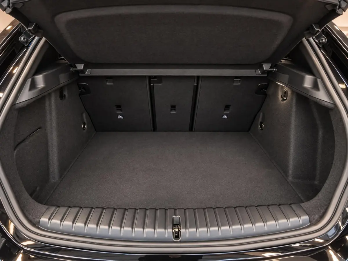 120i High Executive | M-Sport Shadow | Pano | Leder | Ambiance