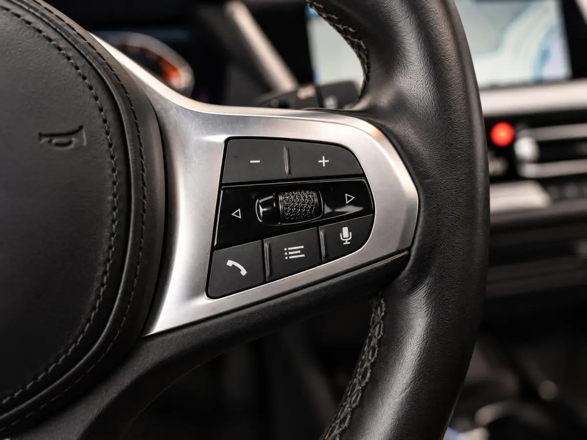 120i High Executive | M-Sport Shadow | Pano | Leder | Ambiance