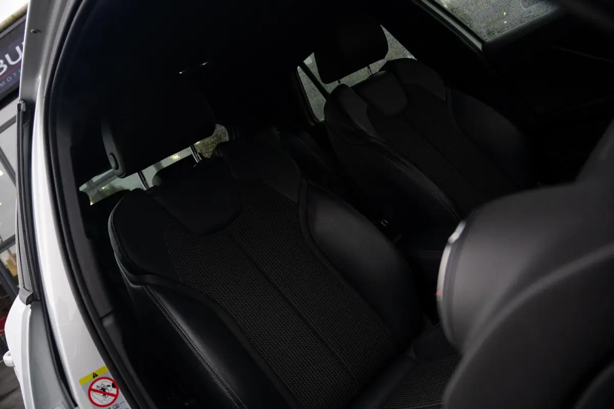 1.4 TFSI 150PK Automaat|2e Eig|S-line|Full LED|Audi Sound|CarPlay|Navigatie|Camera|Gletsjerwit Metallic