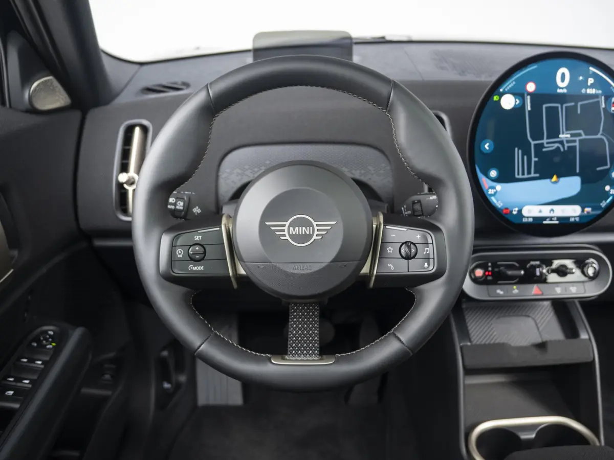 C Favoured | M-pakket | Panoramadak | Harman-Kardon