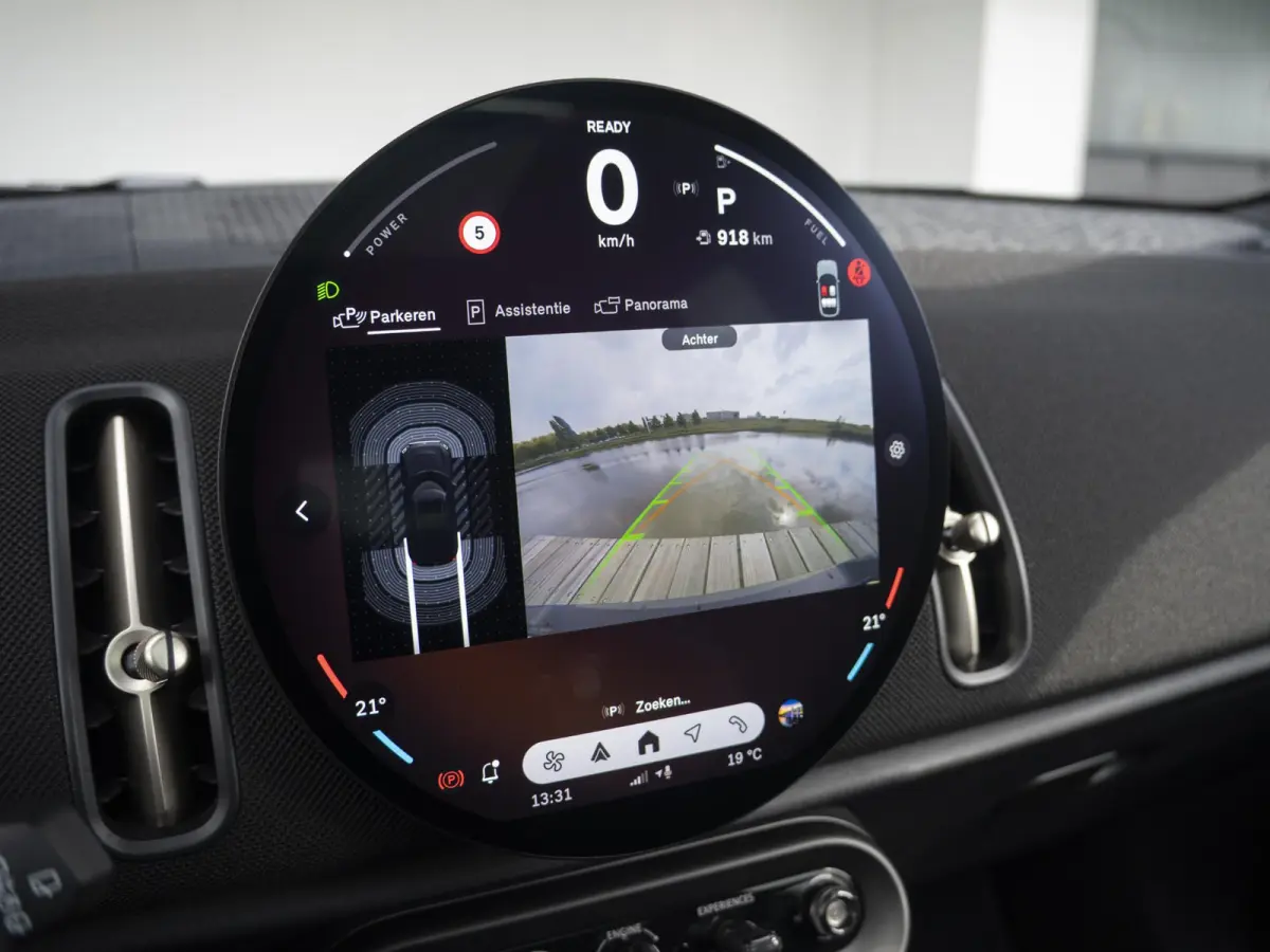 C Favoured | M-pakket | Panoramadak | Harman-Kardon