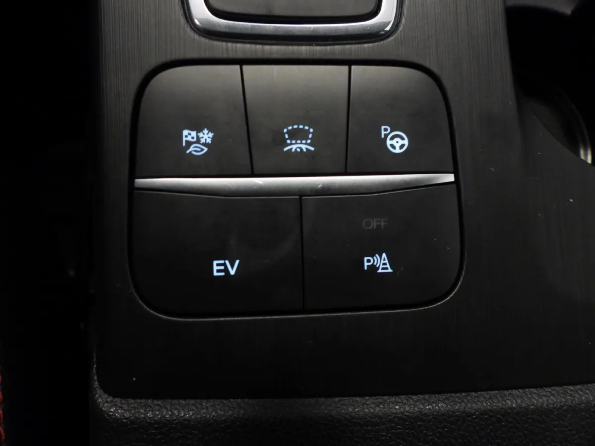 2.5 PHEV Plug-In ST-Line X NAVI/CAMERA/LED/B&O/HEAD-UP/18"LMV!