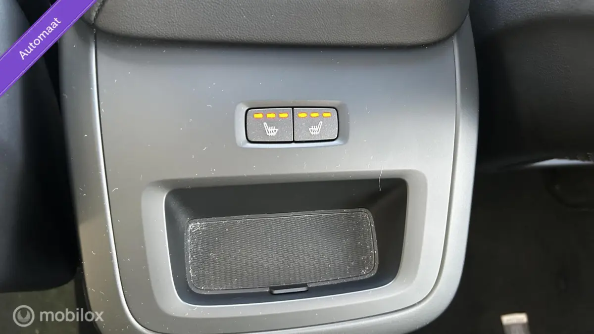 2.0 T6 Plug-in hybrid AWD Plus Dark