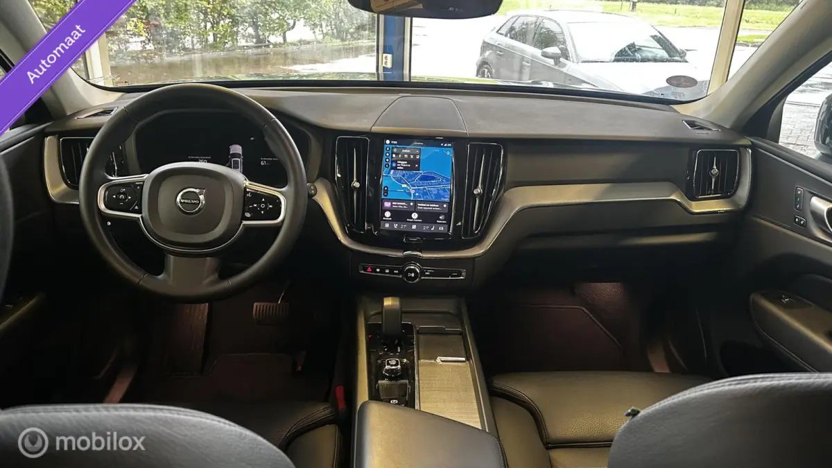 2.0 T6 Plug-in hybrid AWD Plus Dark