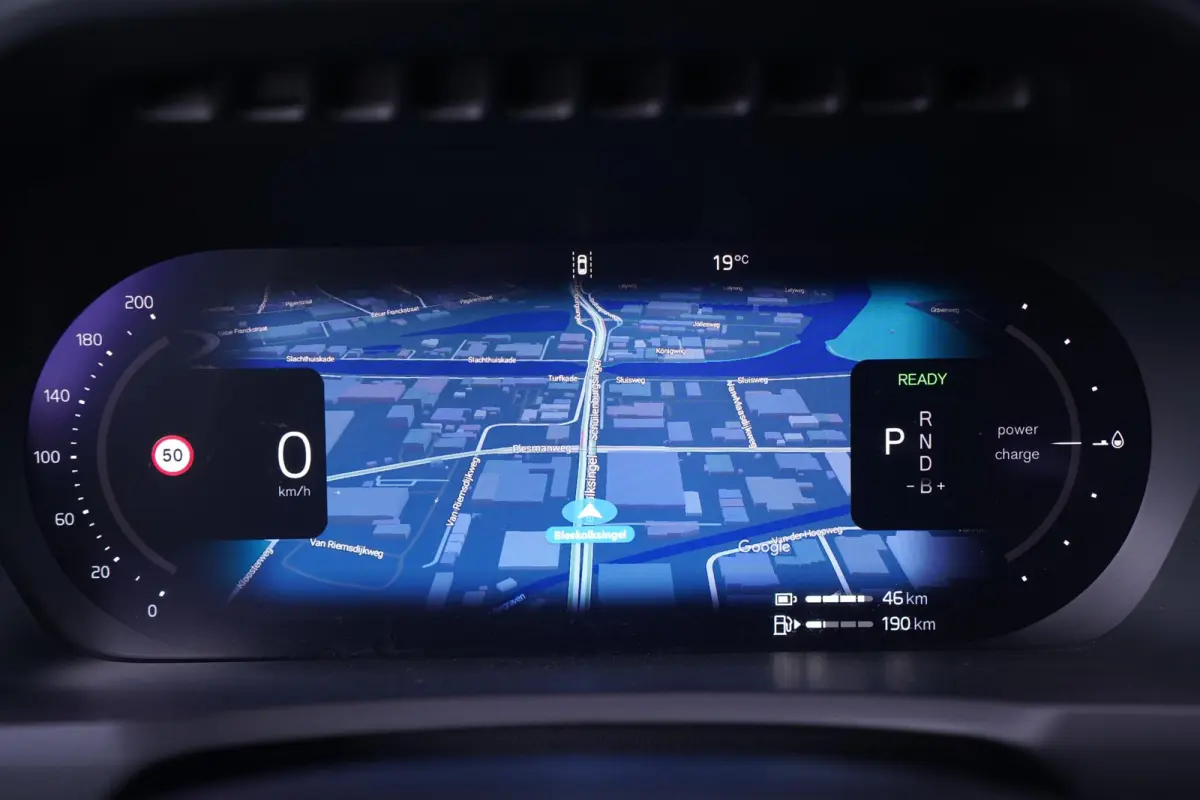 2.0 T8 Recharge AWD Ultimate Dark 1e Eig. NAP SOH 97% Luchtvering 360 Camera Winterpakket Harman Kardon Panodak Apple Carplay Head up