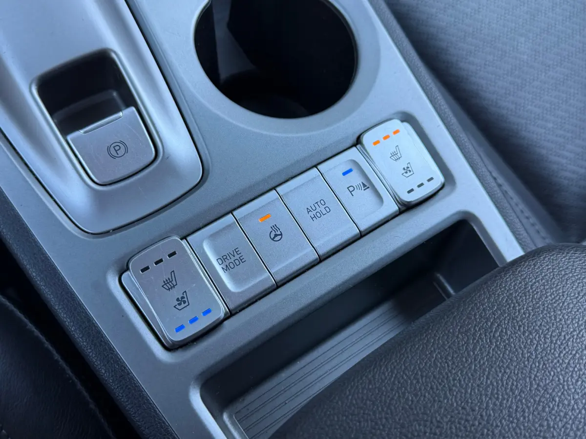 EV Premium 64 kWh | Stuur & Stoelverwarming | 3 Fase | Navigatie | Dealer Onderhouden | Achteruitrijcamera | | Achteruitrijcamera | Apple Carplay/Android Auto|telefoonintegratie premium | Au