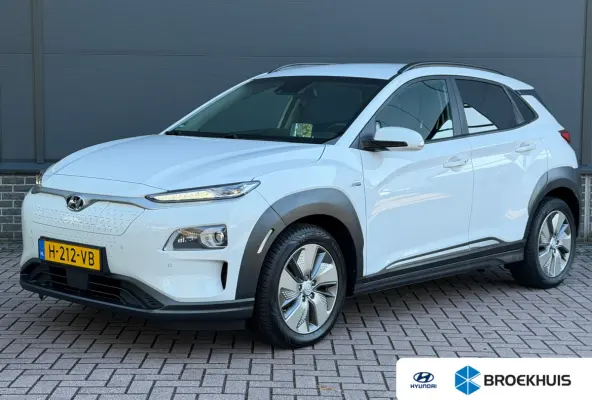 EV Premium 64 kWh | Stuur & Stoelverwarming | 3 Fase | Navigatie | Dealer Onderhouden | Achteruitrijcamera | | Achteruitrijcamera | Apple Carplay/Android Auto|telefoonintegratie premium | Au