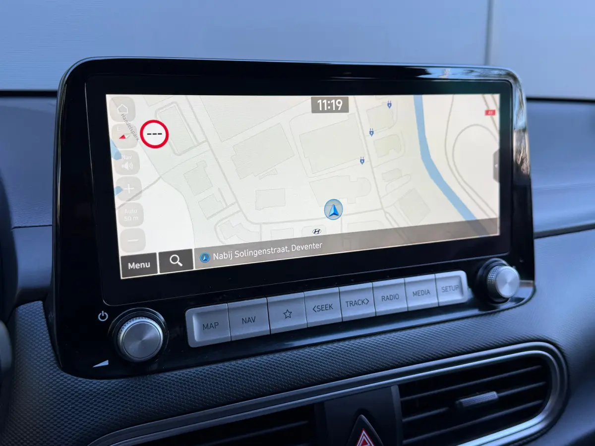 EV Premium 64 kWh | Stuur & Stoelverwarming | 3 Fase | Navigatie | Dealer Onderhouden | Achteruitrijcamera | | Achteruitrijcamera | Apple Carplay/Android Auto|telefoonintegratie premium | Au
