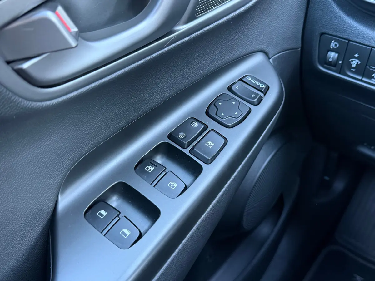 EV Premium 64 kWh | Stuur & Stoelverwarming | 3 Fase | Navigatie | Dealer Onderhouden | Achteruitrijcamera | | Achteruitrijcamera | Apple Carplay/Android Auto|telefoonintegratie premium | Au