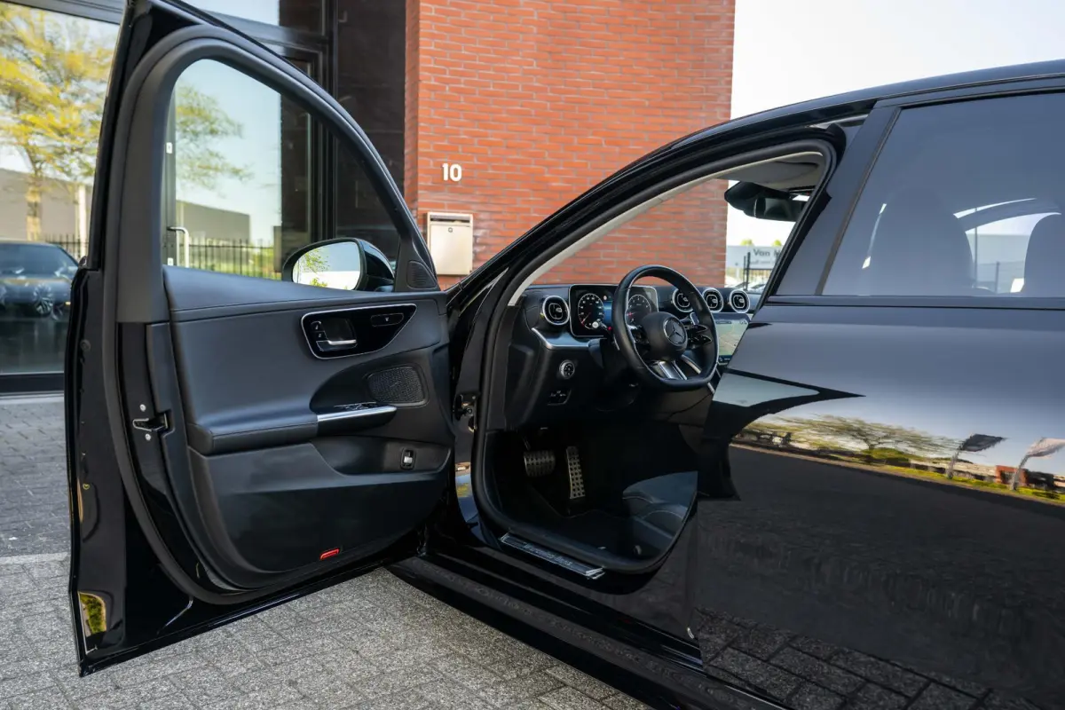 180 AMG Line C63 Package