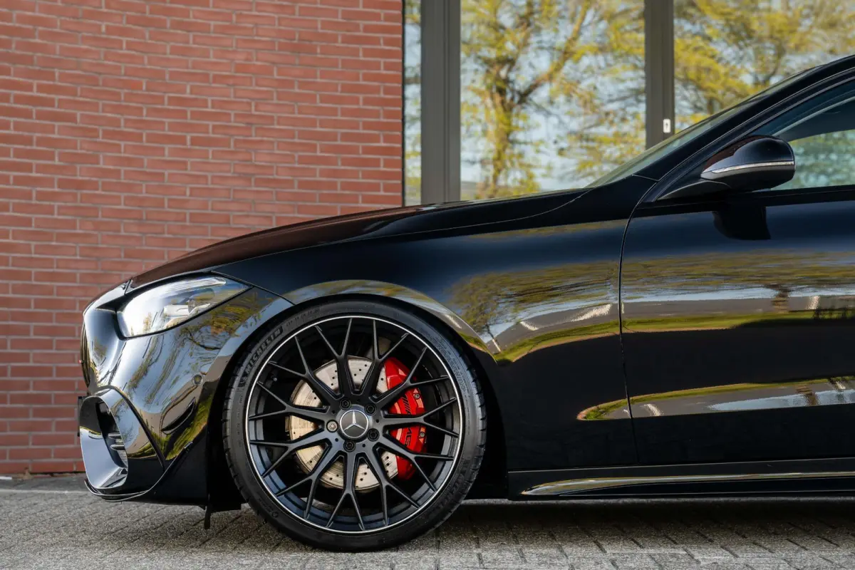 180 AMG Line C63 Package