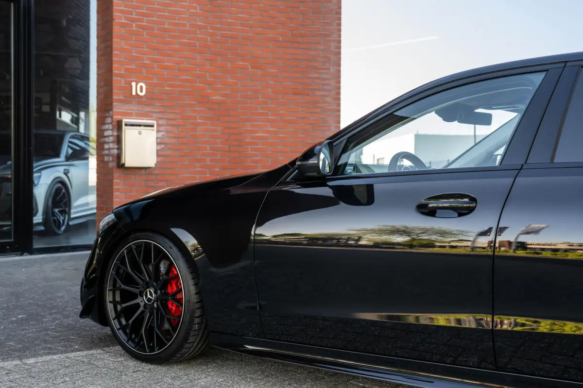 180 AMG Line C63 Package