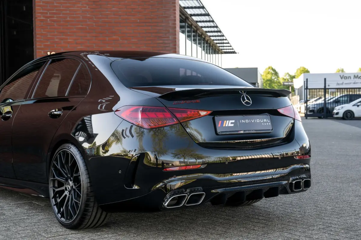 180 AMG Line C63 Package