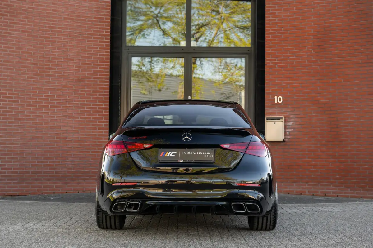 180 AMG Line C63 Package