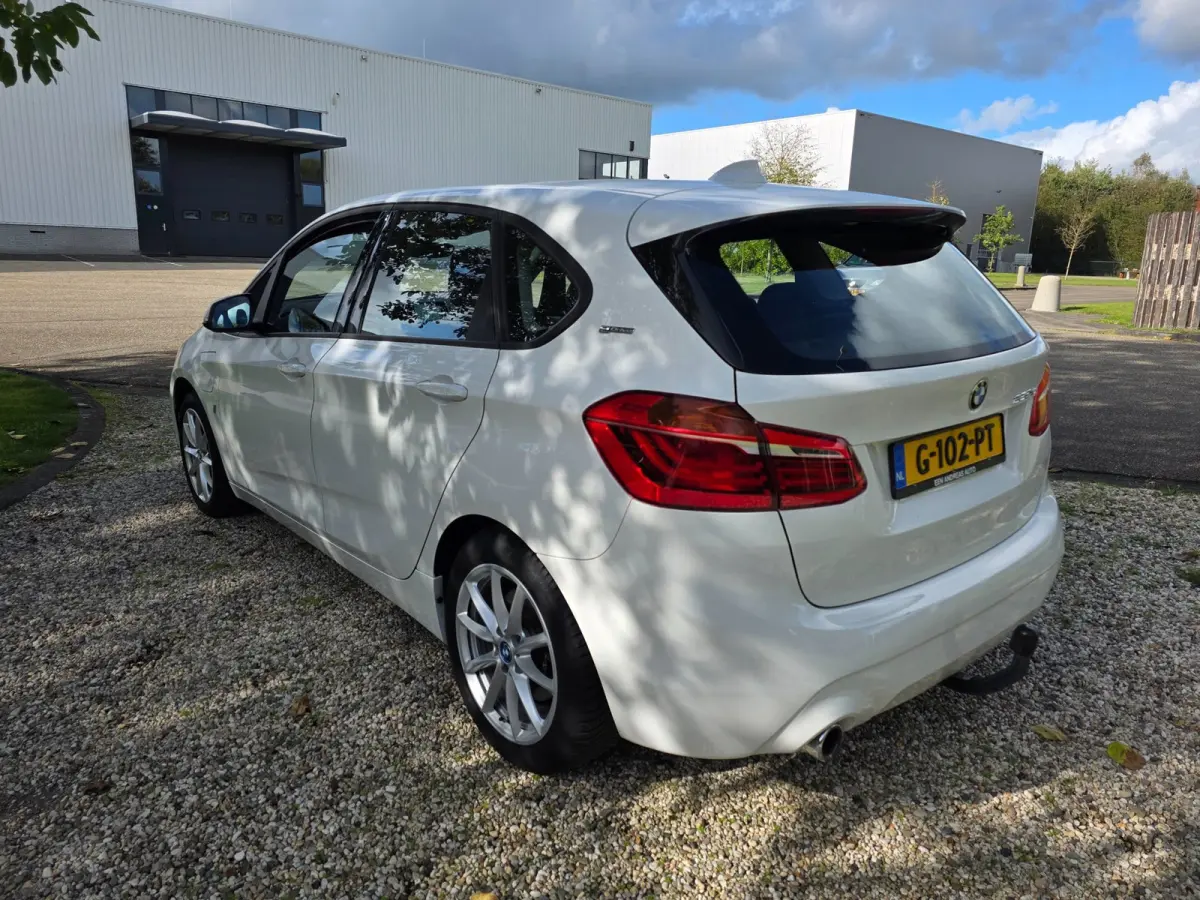 225xe iPerformance Executive