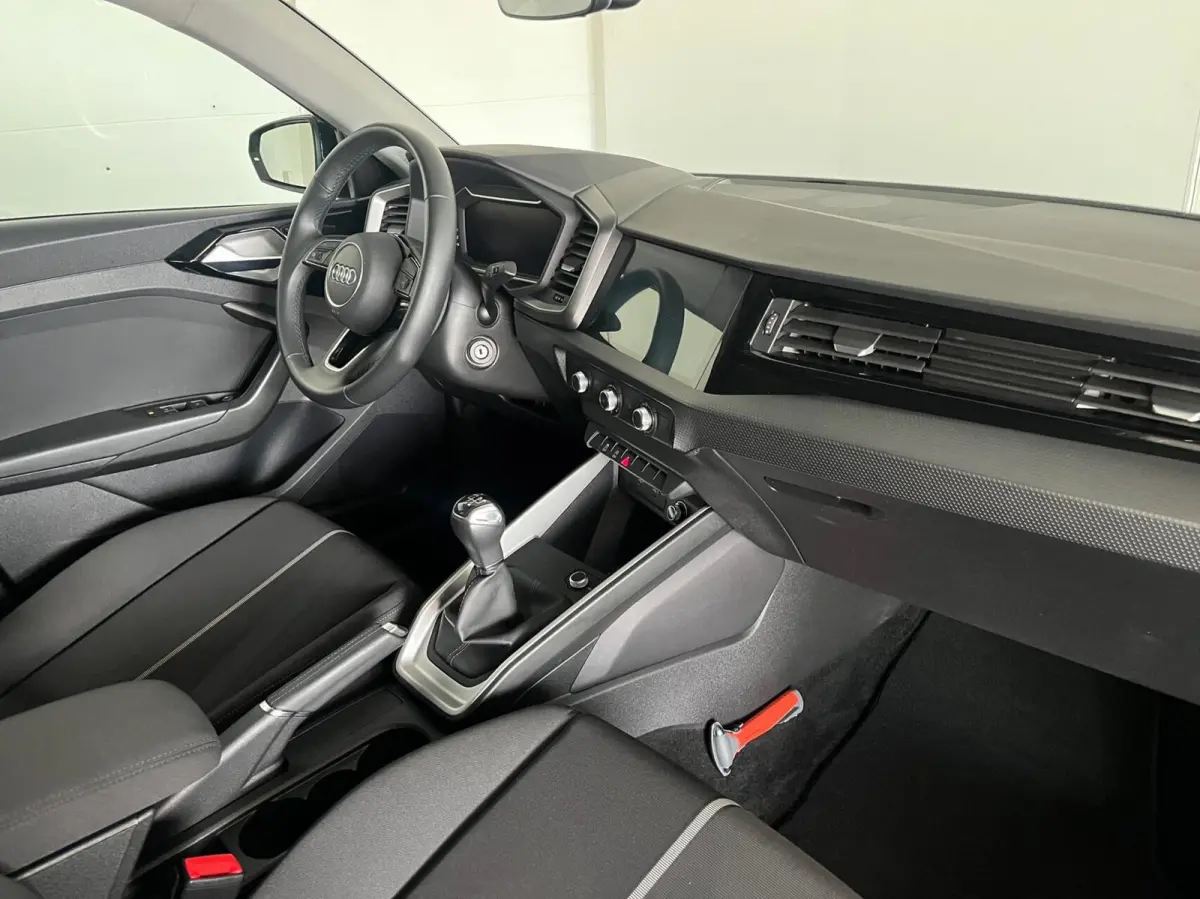 25 TFSI Pro Line , Virtual cockpit,Carplay