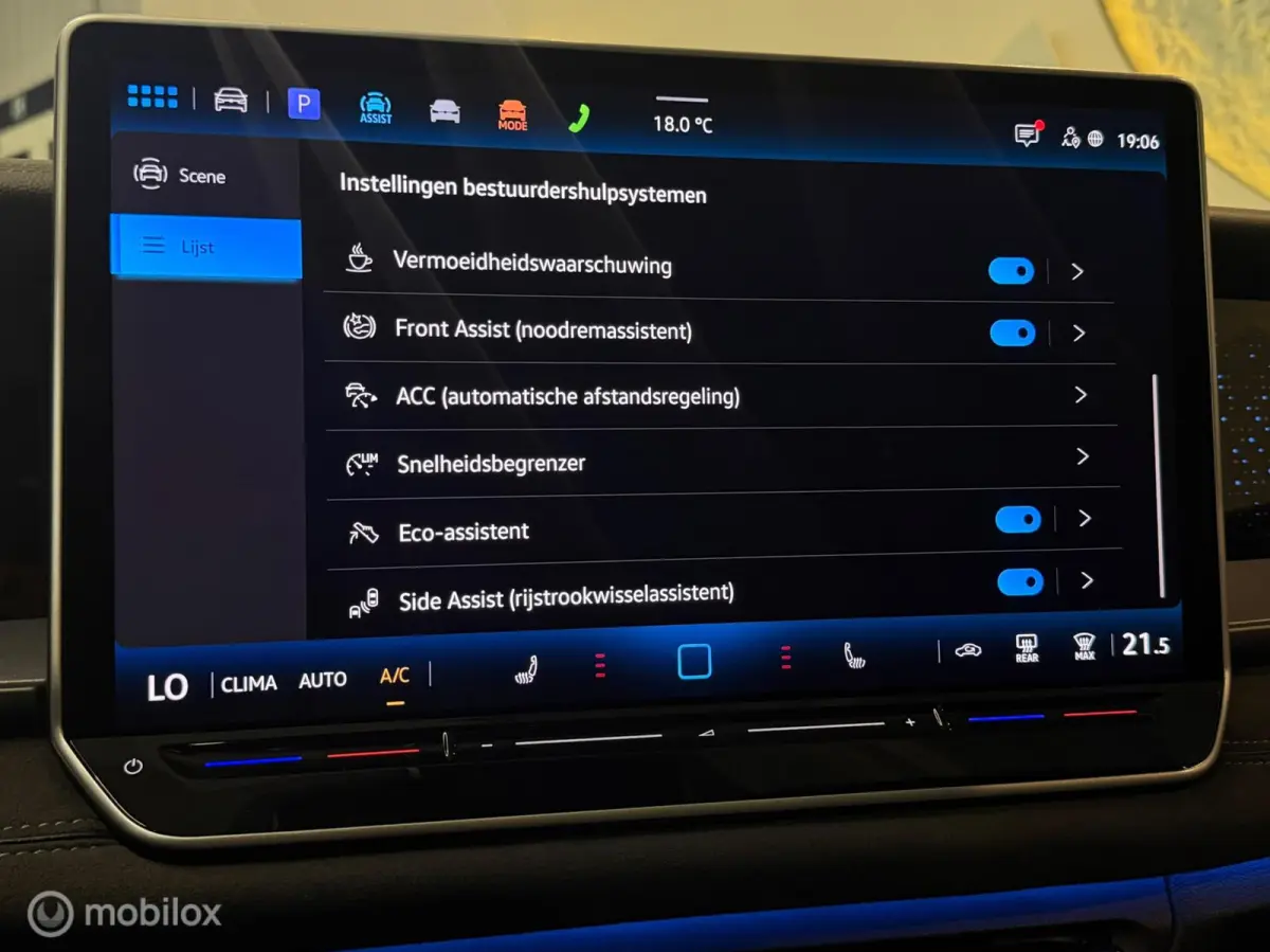 1.5 eTSI R-Line Edition 7p Panorama/HUD/Keyless/H&K/NAP
