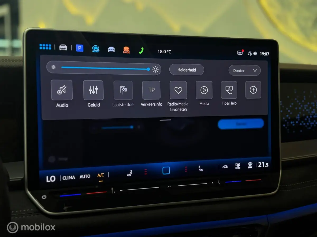 1.5 eTSI R-Line Edition 7p Panorama/HUD/Keyless/H&K/NAP