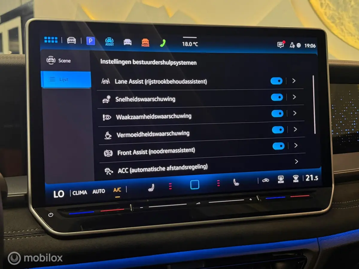 1.5 eTSI R-Line Edition 7p Panorama/HUD/Keyless/H&K/NAP