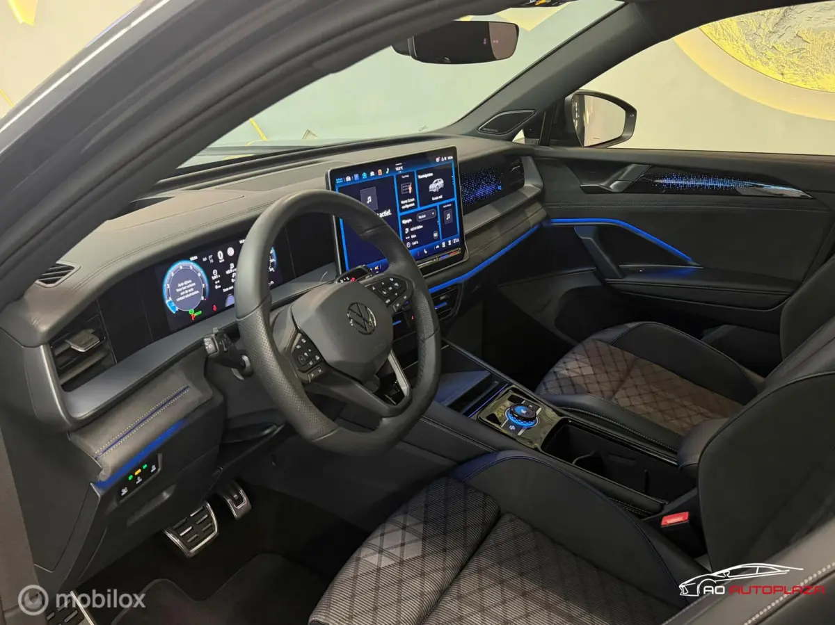 1.5 eTSI R-Line Edition 7p Panorama/HUD/Keyless/H&K/NAP