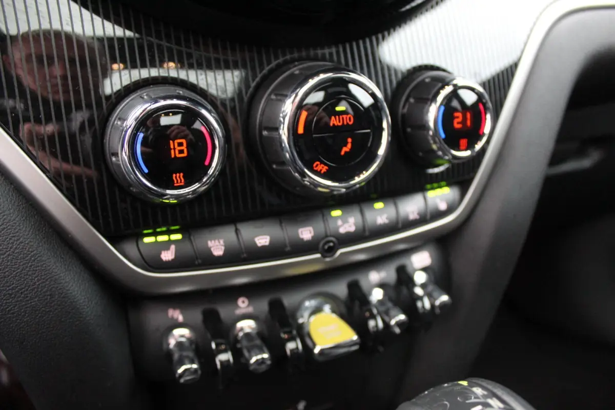 1.5 Cooper ALL4 /Pano/Carplay/SOH 95%