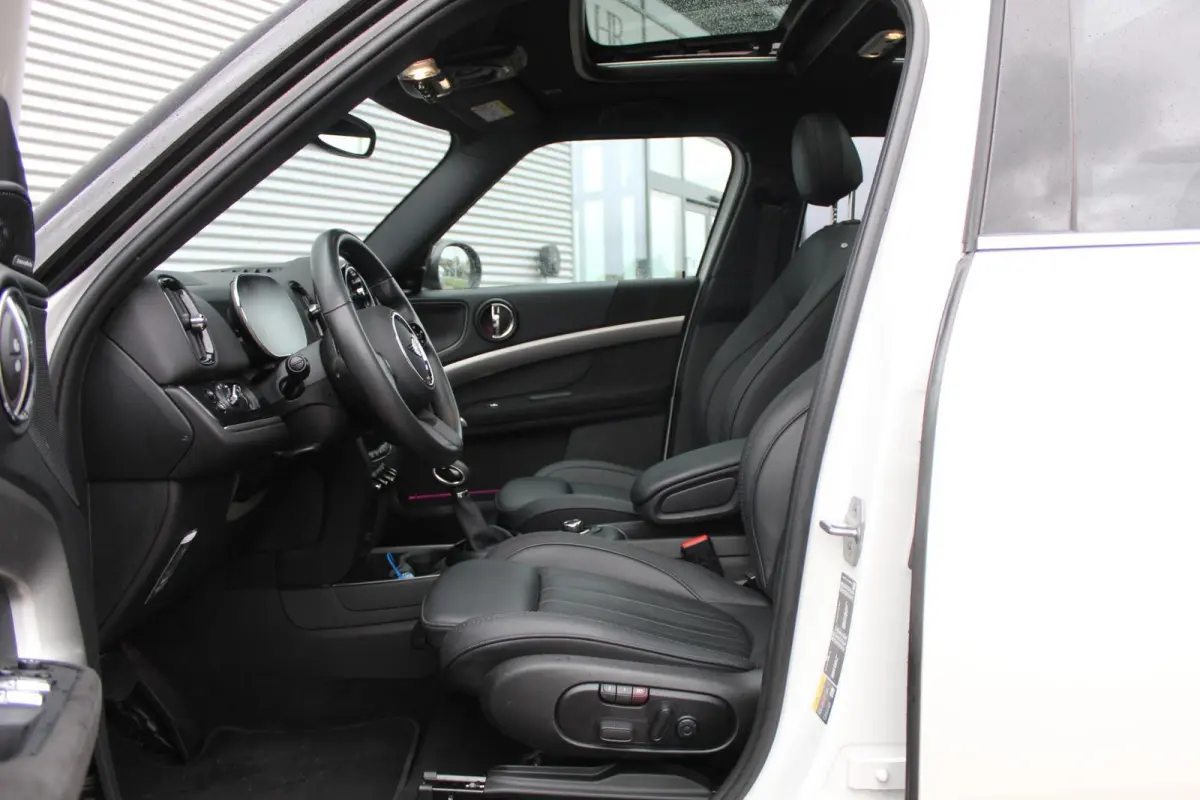 1.5 Cooper ALL4 /Pano/Carplay/SOH 95%