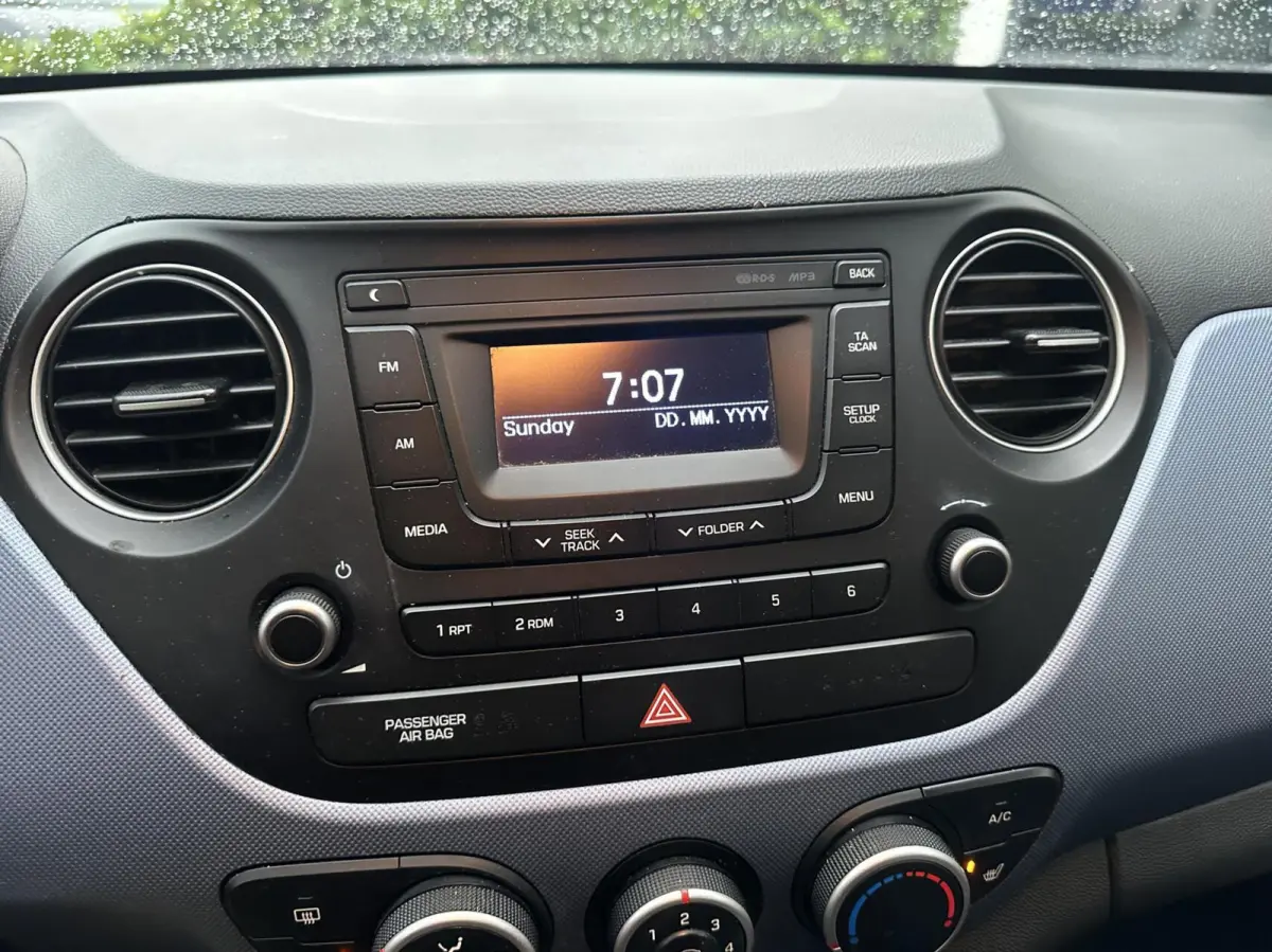 1.2i APK 9/27 AIRCO STOEL EN STUURVERWARMING !