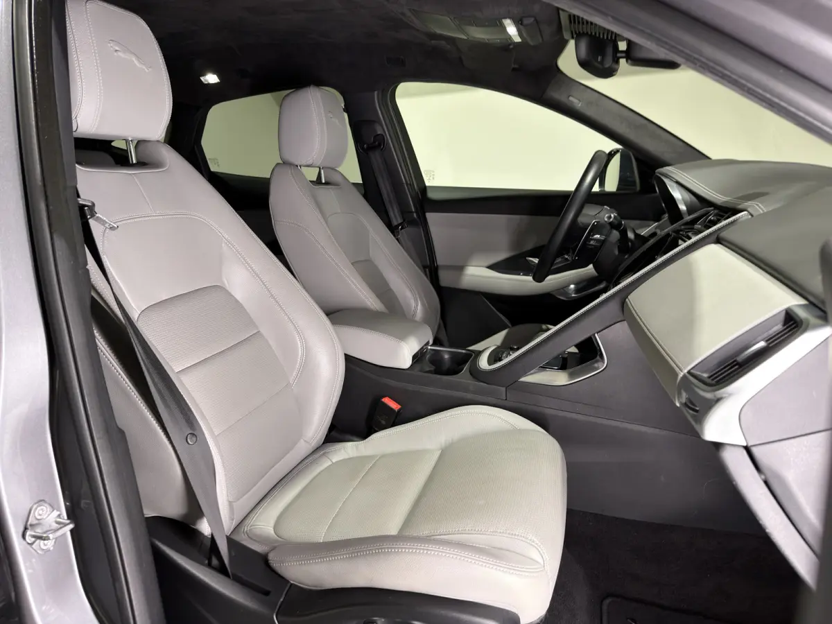 1.5 P300e AWD R-Dynamic S | Trekhaak | Stoelen verwarmd | 360 Cam | Luxe Leder