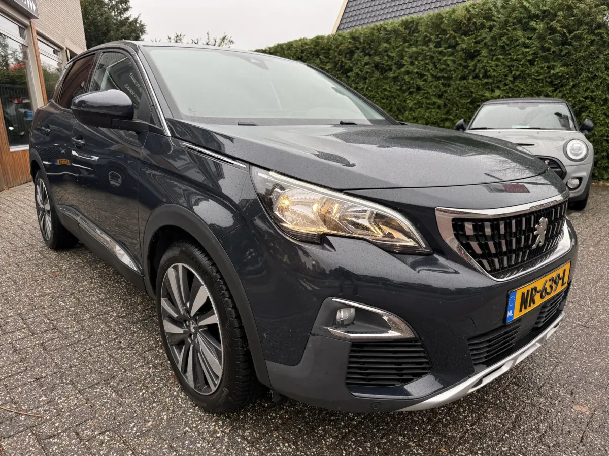 130pk PT Première, 19inch GT-line | Camera | Navi & CarPlay
