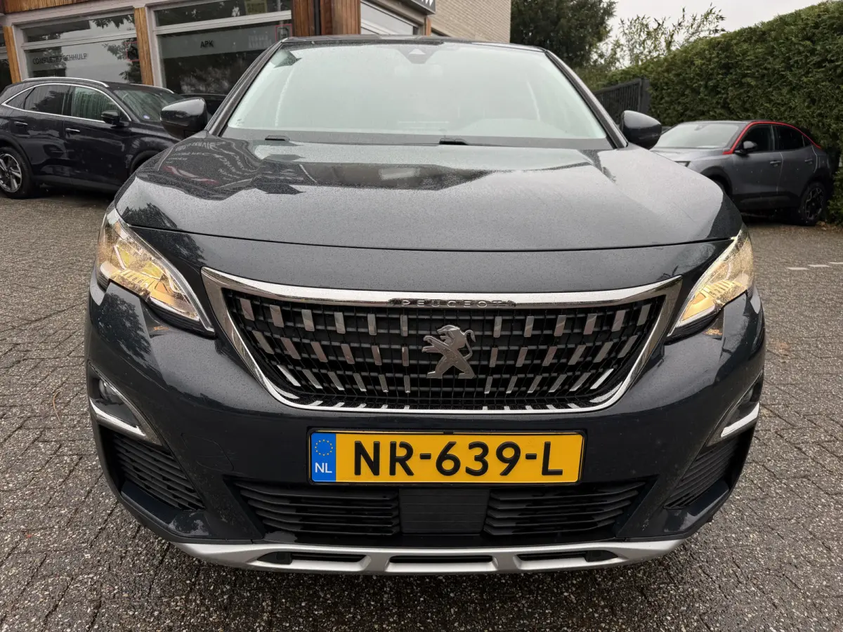 130pk PT Première, 19inch GT-line | Camera | Navi & CarPlay