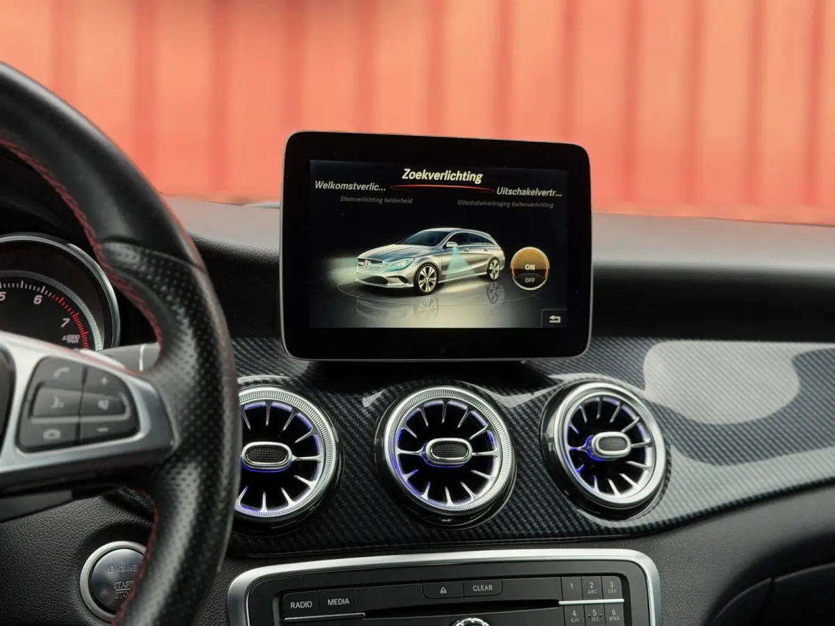 200 Pano H/K Carplay