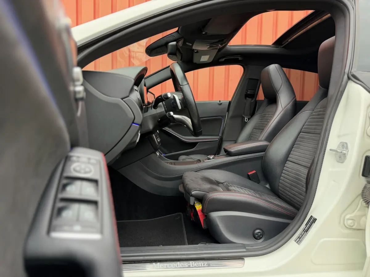 200 Pano H/K Carplay