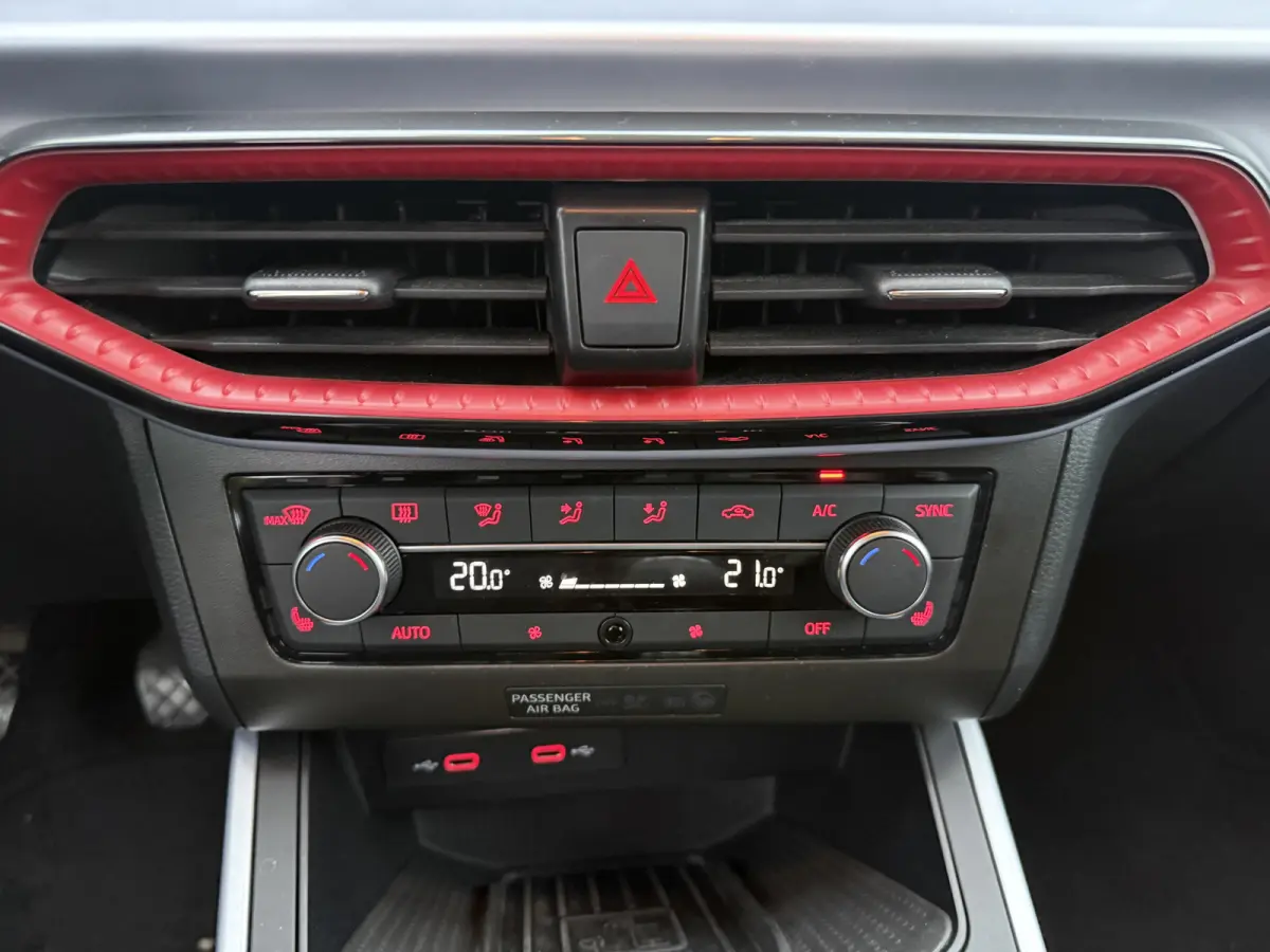 1.0 TSi 110pk FR Business Connect, Clima | Winter pack | Navi & CarPlay