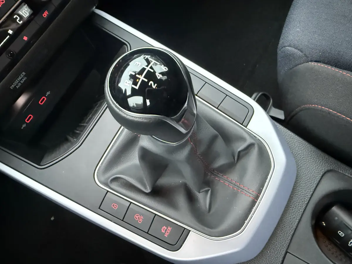 1.0 TSi 110pk FR Business Connect, Clima | Winter pack | Navi & CarPlay